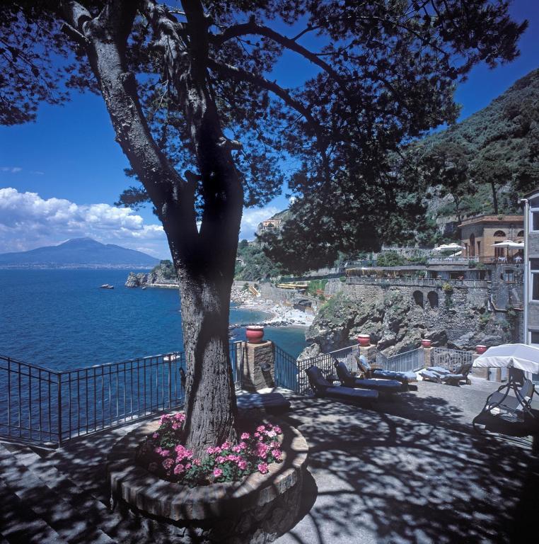 Hotel Scrajo Wellness & Mineral Spa Neapolitan Riviera Екстер'єр фото